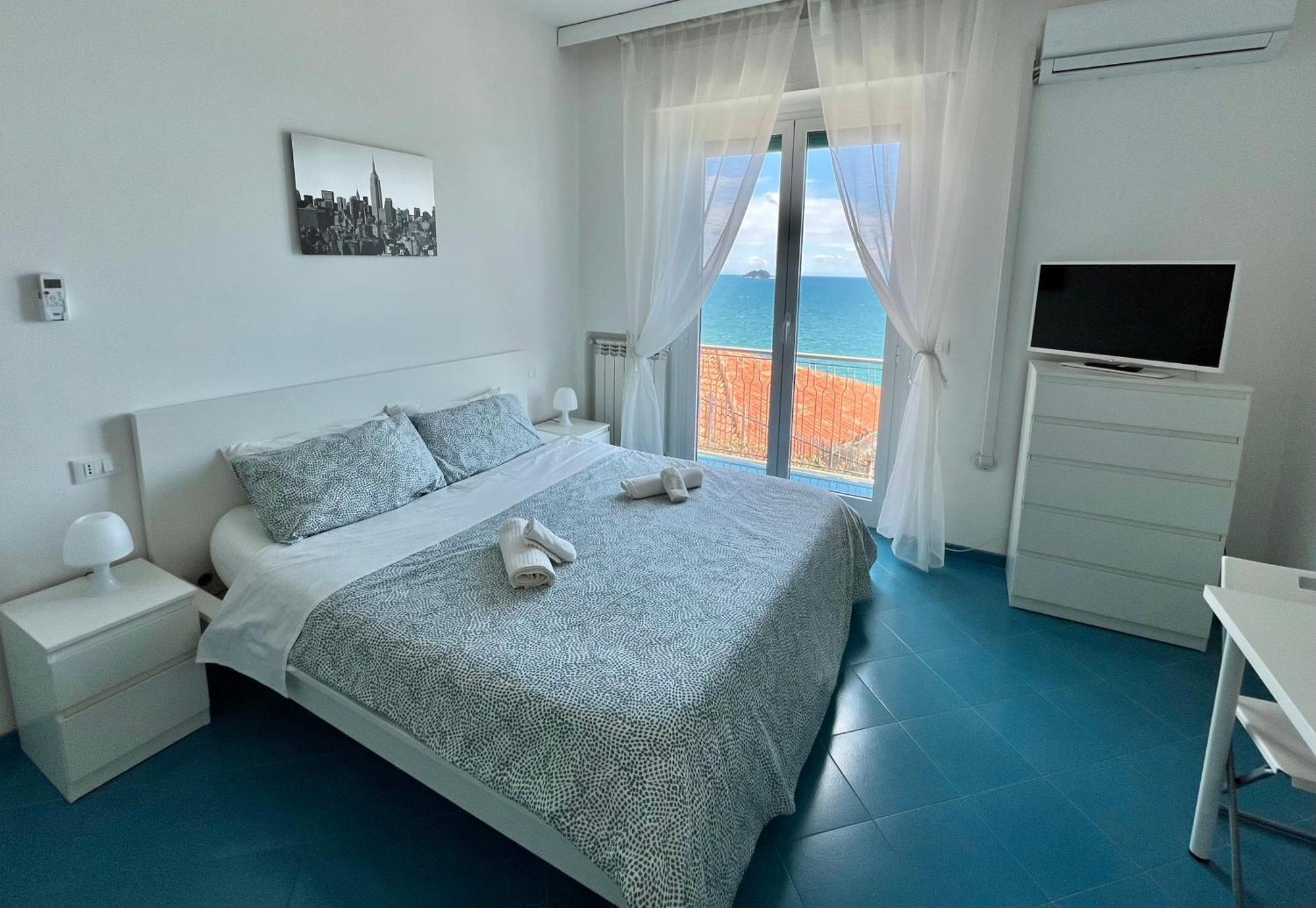 Vista Mare & Ac - Smeraldo Apartment Laigueglia Esterno foto